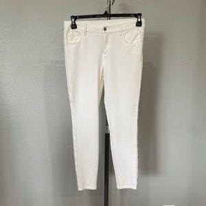 Yummie White Jeggings Size M